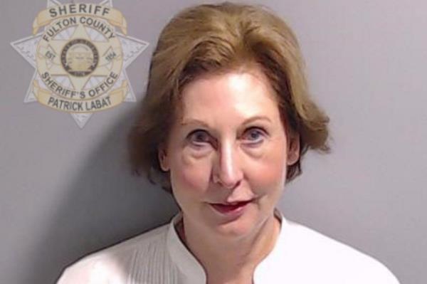 玩家攻略“微信链接金花新道游大厅房卡
”房卡详细使用教程