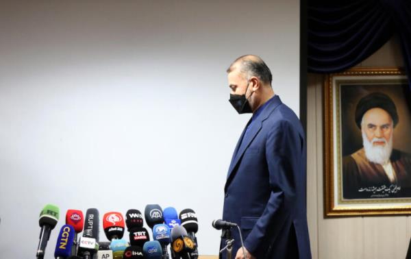 为什么伊朗越来越容易受到国内外的攻击