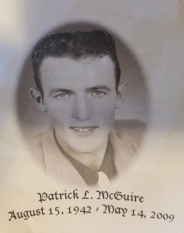 玩家必看“微信上玩炸金花房卡
”详细房卡教程