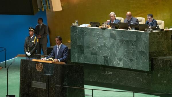 游戏玩家玩法详解文章“微信群玩炸 金花房卡哪能购买”链接房卡在哪里获取