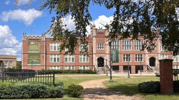 全渠道了解“可以建房玩的炸金花”详细步骤