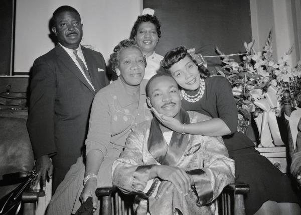 玩家必备在哪可以创建炸金花的房间-详细介绍房卡使用方式