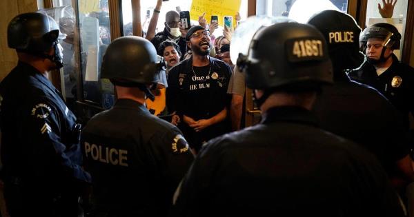 实测经验AAPoker透视辅助器安装教程!真的有挂-知乎