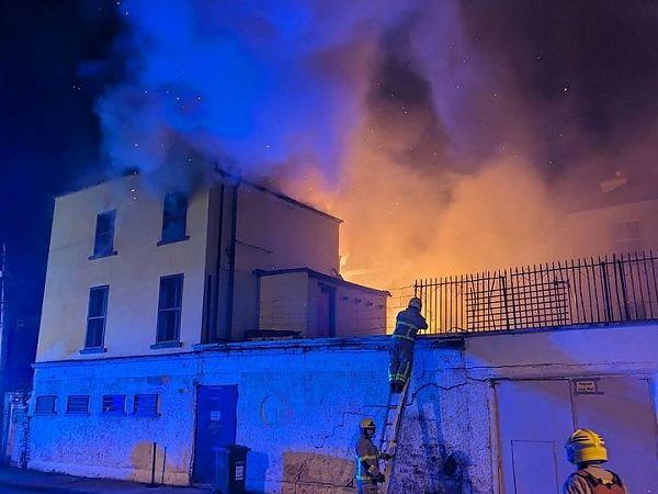 今日教程“微信上玩二八杠房卡在哪买-获取房卡教程