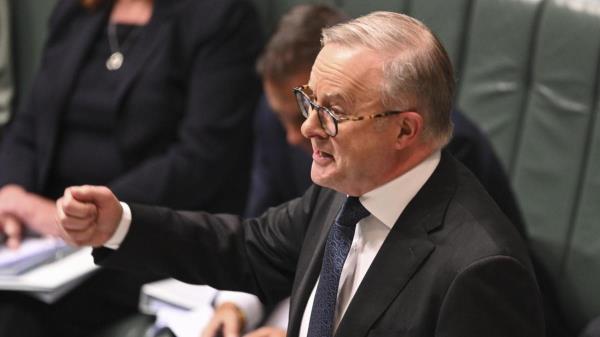 总理将面临来自各州总理的税收威胁，以推动分摊NDIS成本