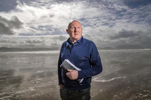 秒懂教程“微信炸金花房卡怎么弄”详细步骤